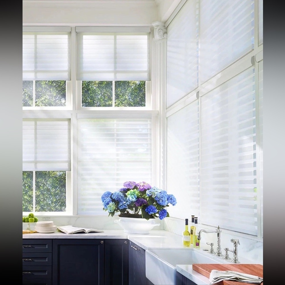 Hunter Douglas Silhouette Blinds